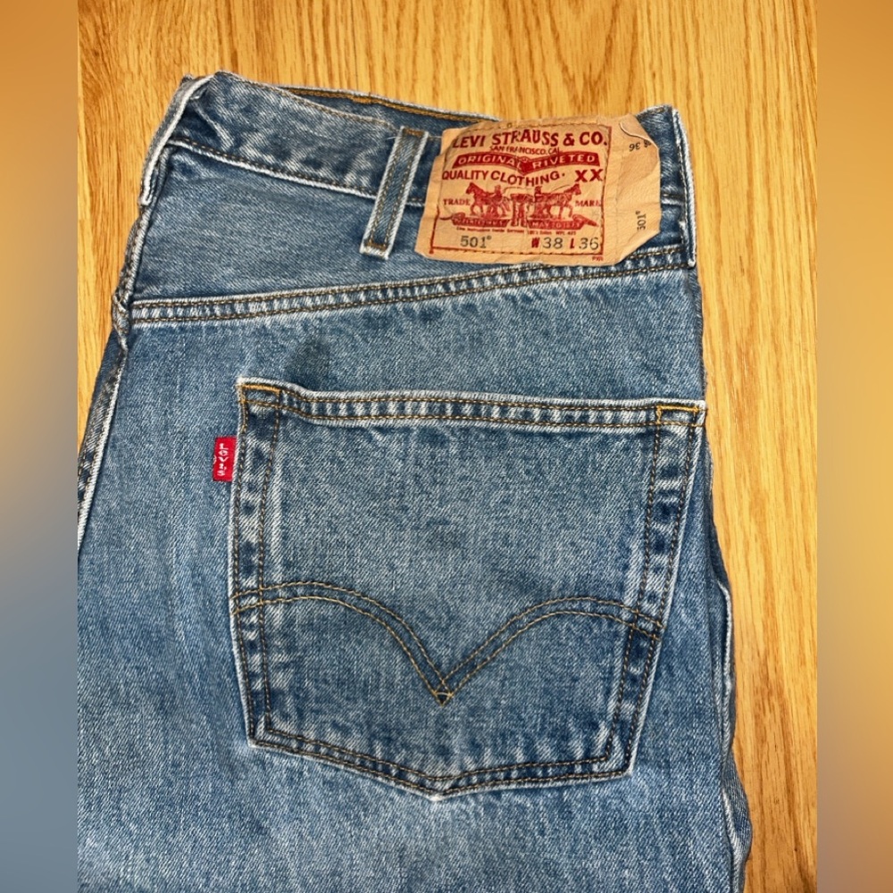 Levi 501s 38x36